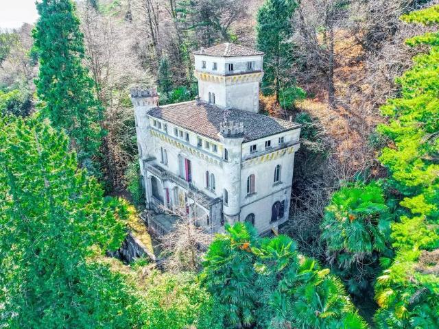 Palazzo in vendita a Vedasco, Piemonte