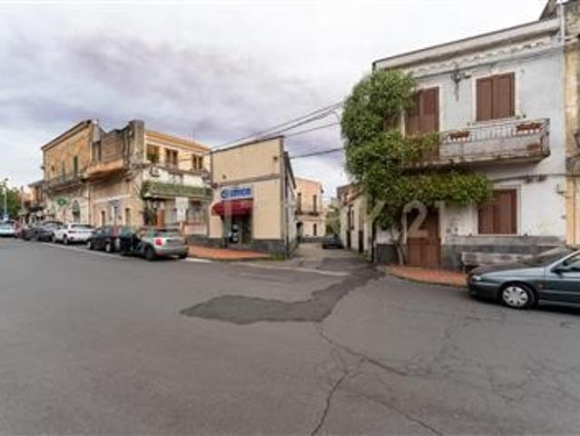 Box in vendita a Sant'Alfio, Trecastagni