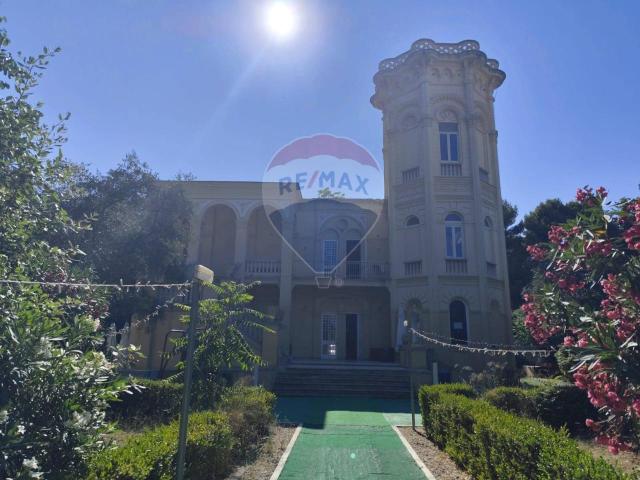 Palazzo in affitto a Carrassi, Bari