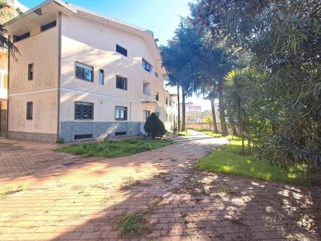 Palazzo in affitto a Sant'Antonio, Calabria