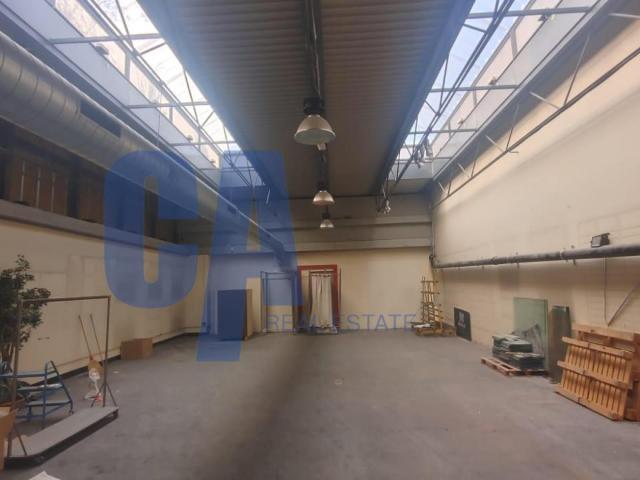 Palazzo in affitto a Municipio 9, Milano