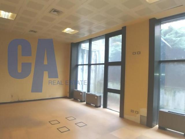 Palazzo in affitto a Municipio 4, Milano