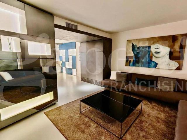 Palazzo in vendita a Puglia, Barletta-andria-trani