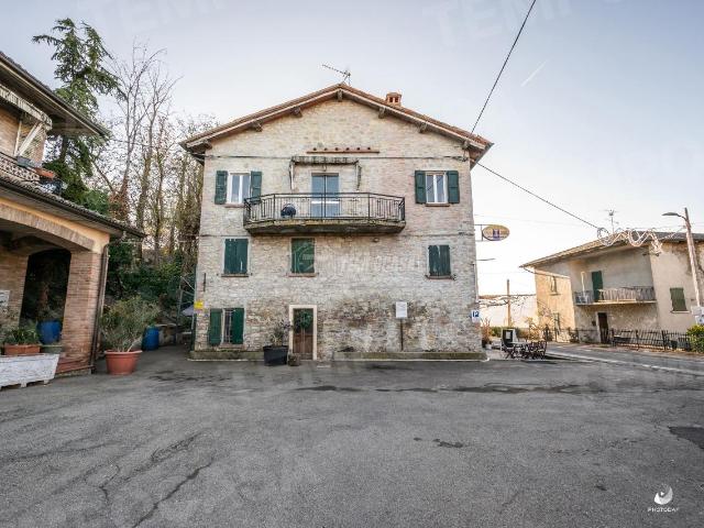 Palazzo in vendita a Tresinaro - Secchia, Re