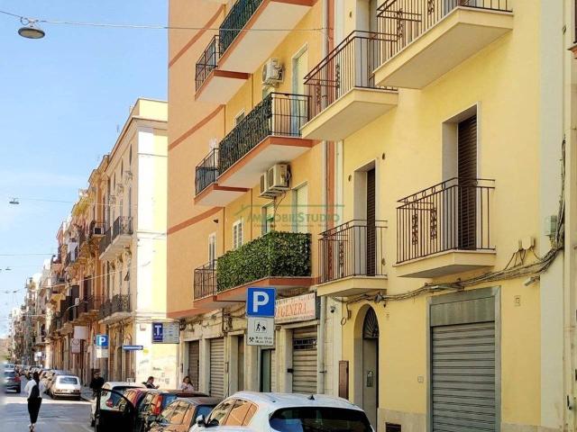 Palazzo in vendita a Municipio 1, Puglia