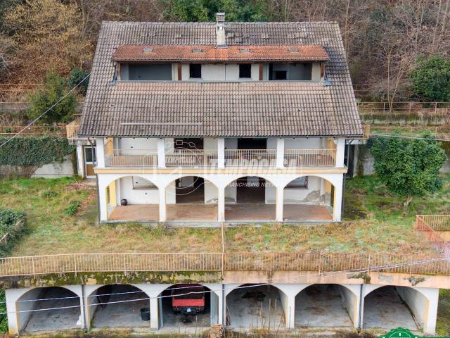 Palazzo in vendita a Piemonte, Verbano-cusio-ossola