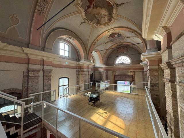 Palazzo in vendita a Bergamo, Lombardia
