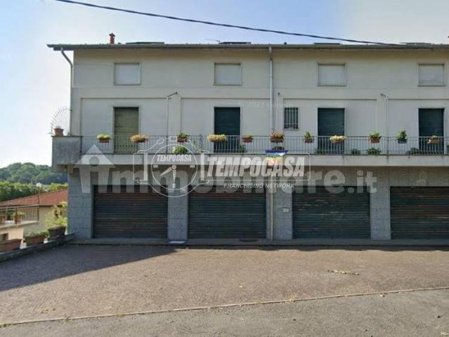 Palazzo in vendita a Casaglia, Besana In Brianza