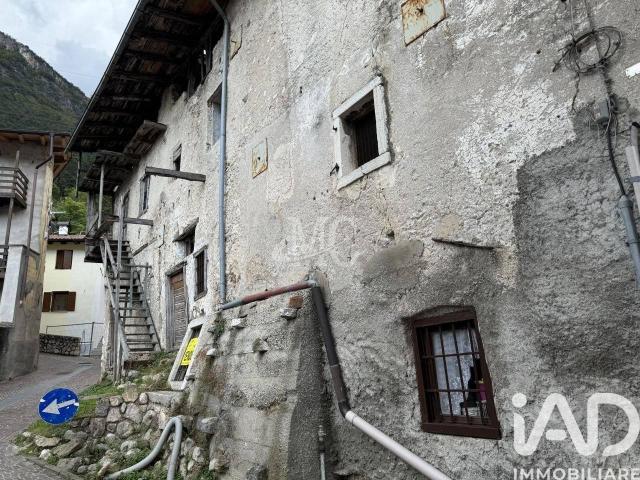 Palazzo in vendita a Comunità della Vallagarina, Besenello