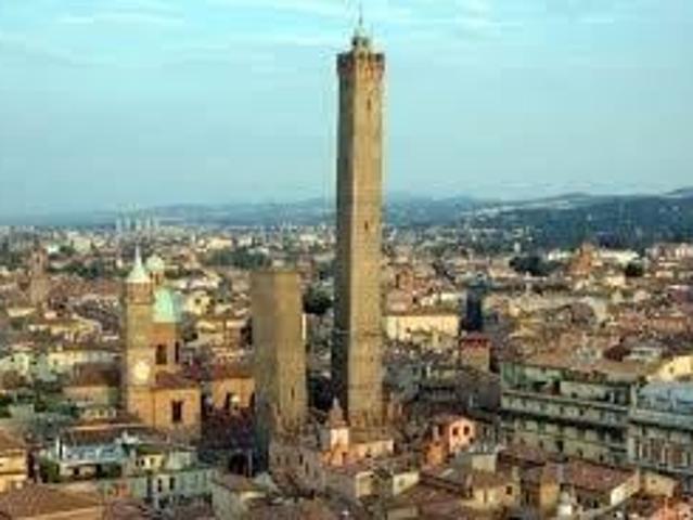 Palazzo in vendita a Santo Stefano, Bologna