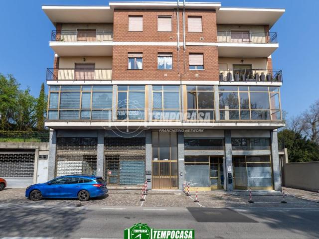 Palazzo in vendita a Brembate, Lombardia