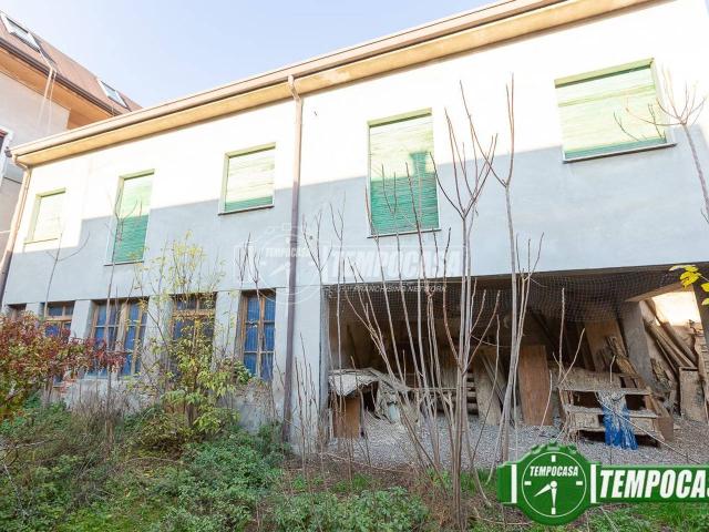 Palazzo in vendita a Bussolengo, Veneto