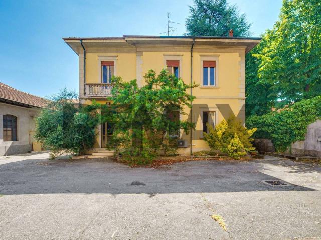 Palazzo in vendita a San Michele, Busto Arsizio