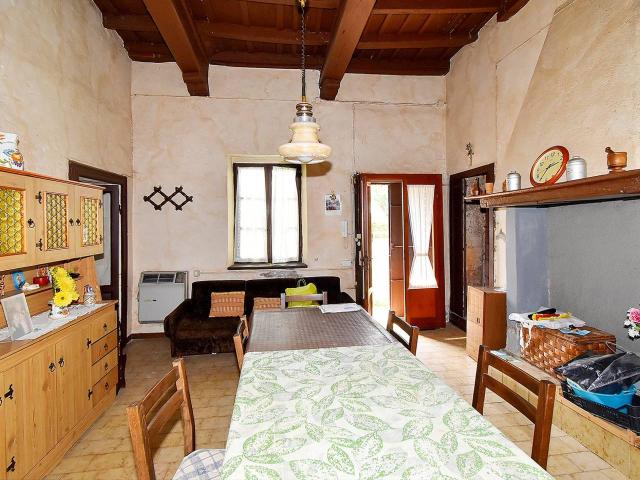 Villa Indipendente in vendita a Carpiano, Lombardia