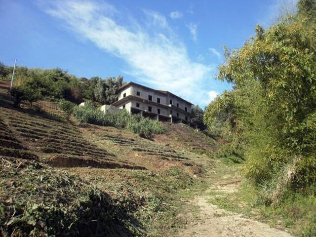 Palazzo in vendita a Bonascola, Carrara