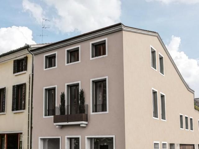 Palazzo in vendita a Castelfranco Veneto, Veneto