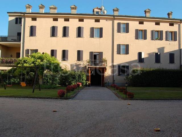 Palazzo in vendita a Castelmassa, Veneto