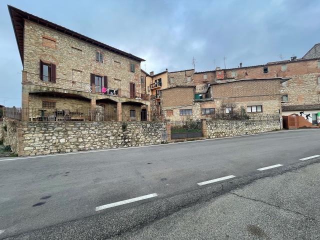 Palazzo in vendita a Castelnuovo Berardenga, Toscana