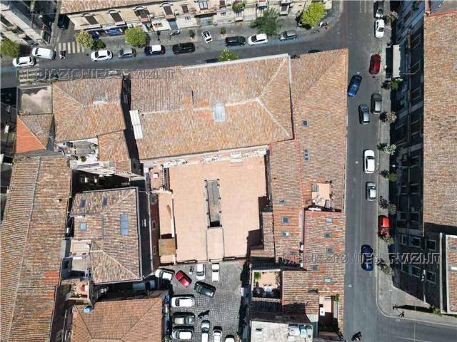 Palazzo in vendita a Centro storico, Catania
