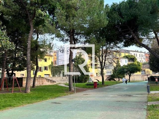 Palazzo in vendita a Unione dei comuni Valle del Savio, Cesenà