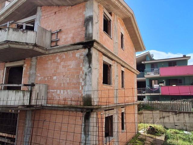 Palazzo in vendita a Città Sant'angelo, Abruzzo