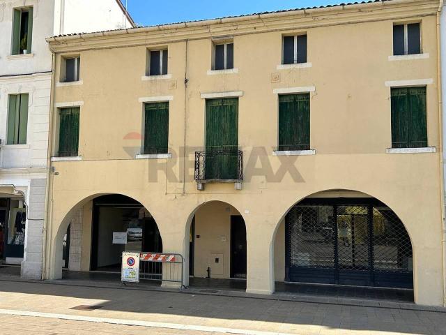 Palazzo in vendita a Cittadella, Veneto