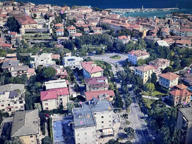 Palazzo in vendita a Vicina, Desenzano Del Garda