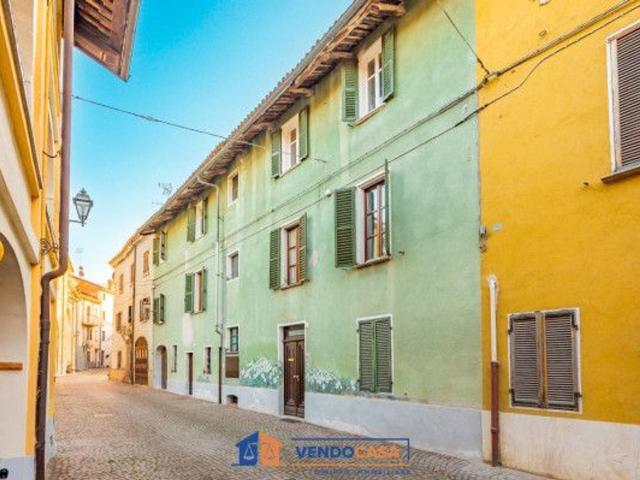 Palazzo in vendita a Piemonte, Cuneo