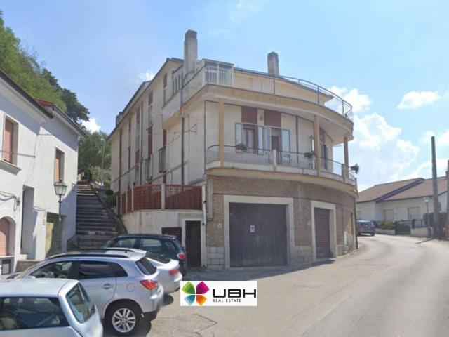 Palazzo in vendita a Fragneto Monforte, Benevento