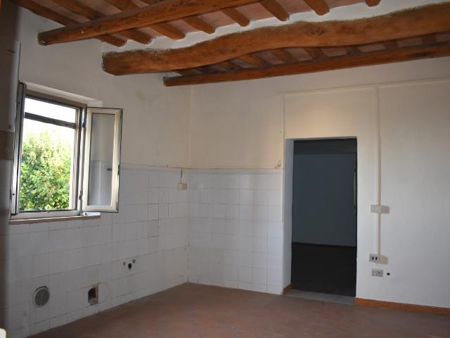 Palazzo in vendita a Gambassi Terme, Firenze