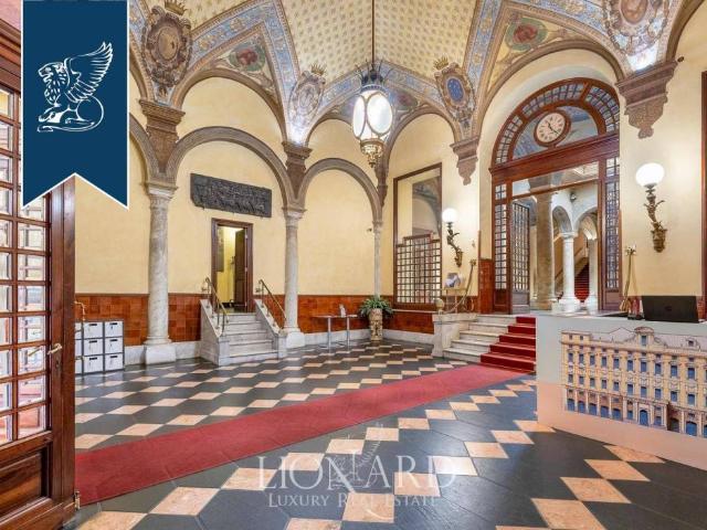Palazzo in vendita a Centro Est, Serra Riccò