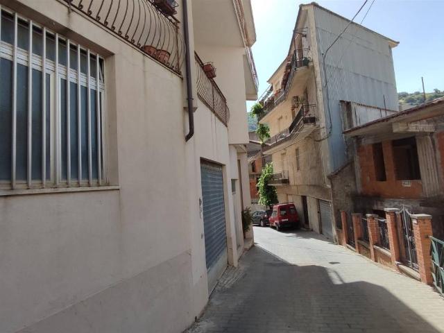 Palazzo in vendita a Graniti, Sicilia
