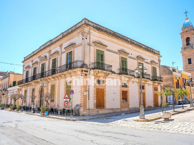 Palazzo in vendita a Ispica, Sicilia