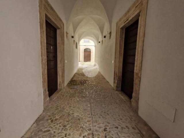 Palazzo in vendita a Torretta, Tornimparte