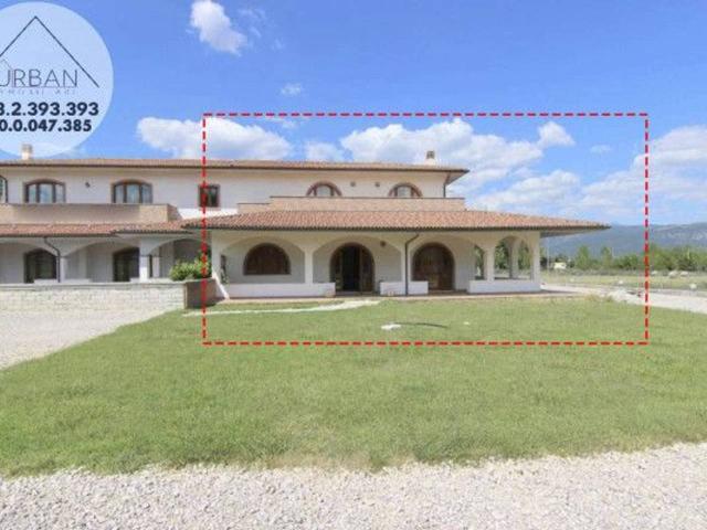 Palazzo in vendita a Tornimparte, Abruzzo