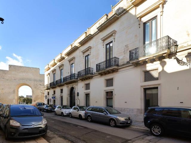 Palazzo in vendita a Puglia, Lecce