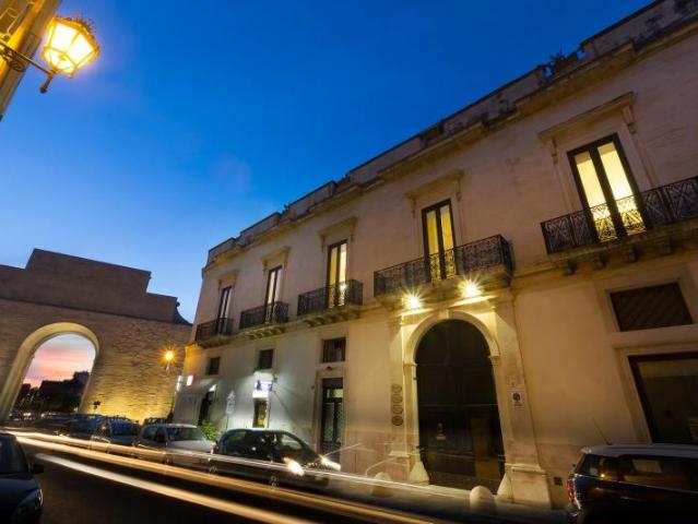Palazzo in vendita a Puglia, Lecce