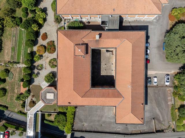 Palazzo in vendita a Cellina, Leggiuno
