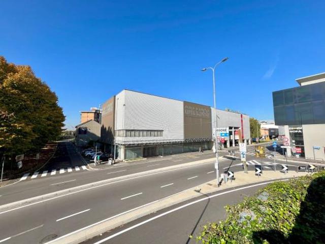 Palazzo in vendita a Da là dal Punt, Lissone