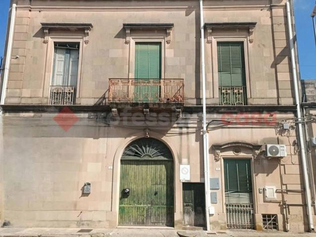 Palazzo in vendita a Puglia, Lecce