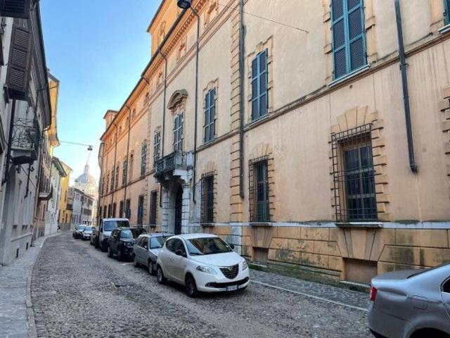 Palazzo in vendita a Fiera-Catena, San Giorgio Di Mantova