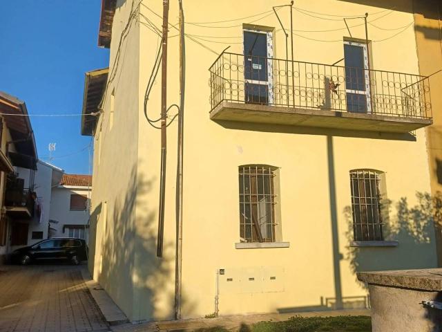 Palazzo in vendita a Novate Brianza, Merate