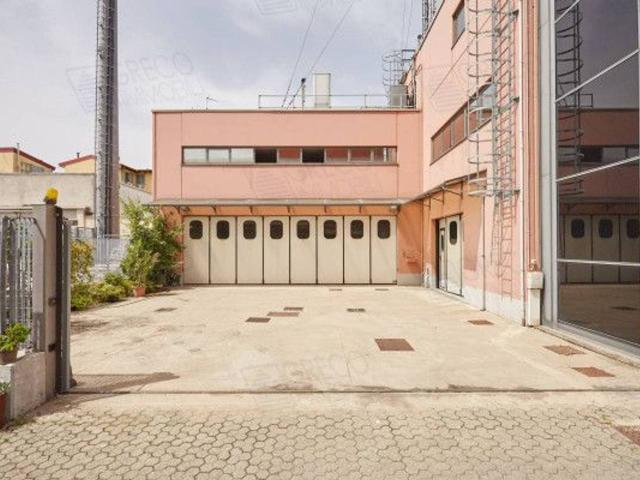 Palazzo in vendita a Municipio 9, Milano