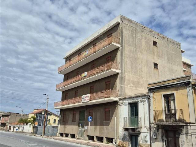 Palazzo in vendita a San Filippo Del Mela, Sicilia