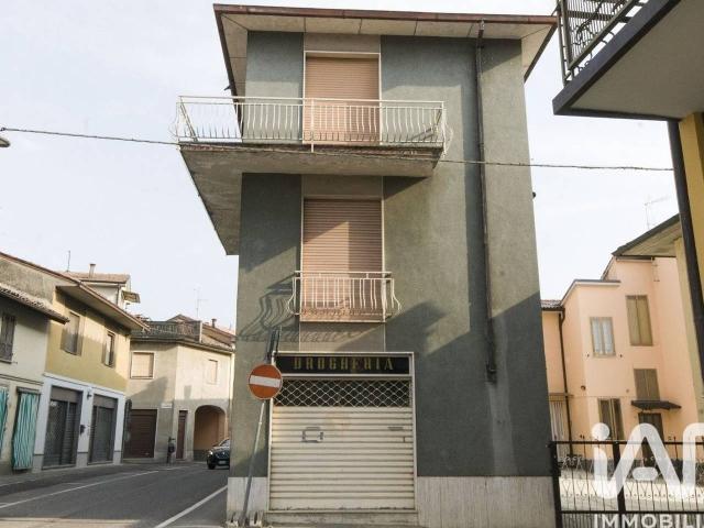 Palazzo in vendita a Miradolo Terme, Pavia