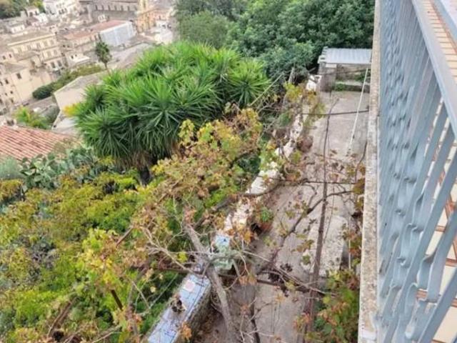Palazzo in vendita a Modica Alta, Marina Di Modica
