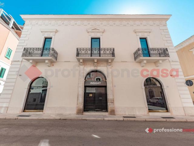 Palazzo in vendita a Puglia, Bari