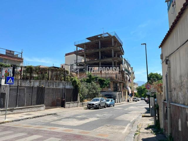 Palazzo in vendita a Municipalità 3, Campania