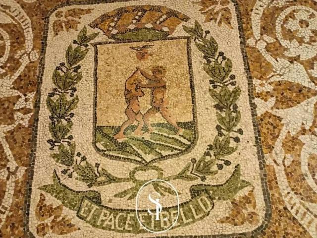 Palazzo in vendita a Puglia, Lecce