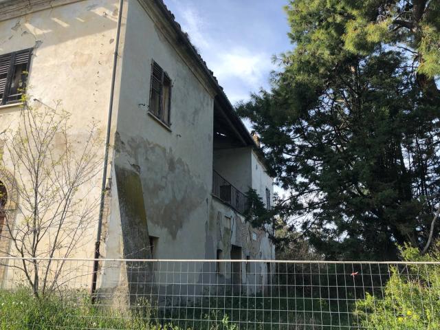 Palazzo in vendita a Notaresco, Abruzzo